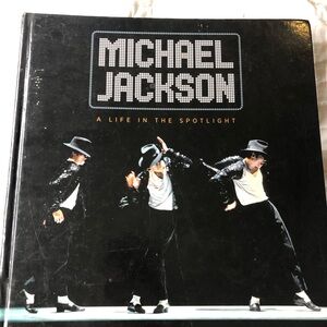 Michael Jackson Book - A Life in the Spotlight